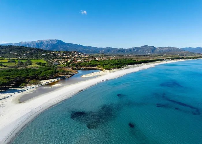 Smeralda بيت للعطل لا كاليتا